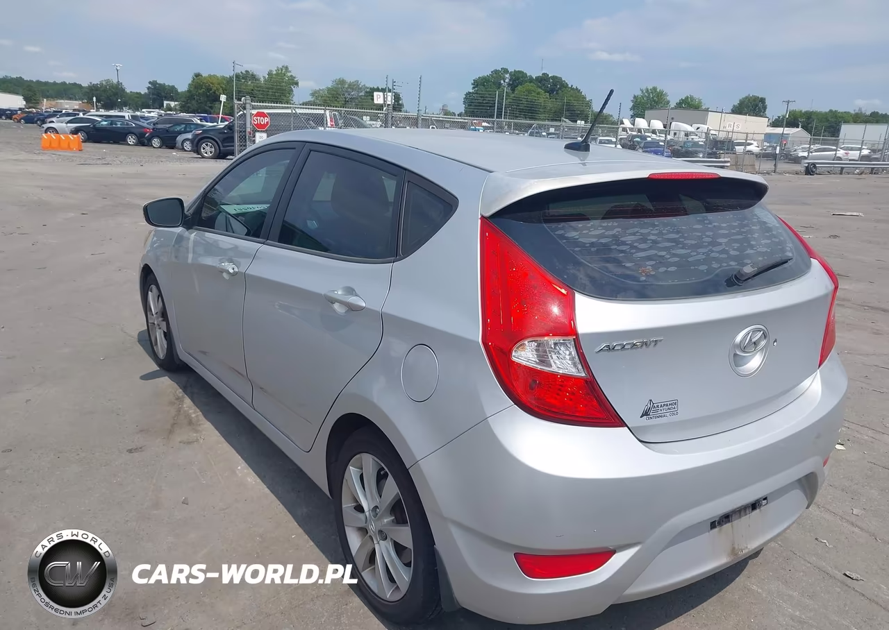 2013 Hyundai Accent Se VIN:KMHCU5AEXDU087800 - 3