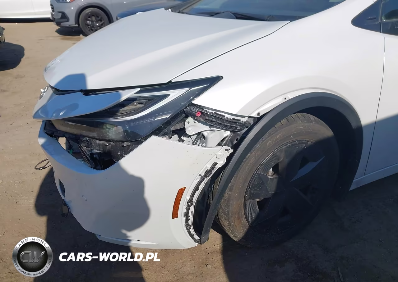 2024 Toyota Prius Le VIN:JTDACAAU1R3033491 - 21