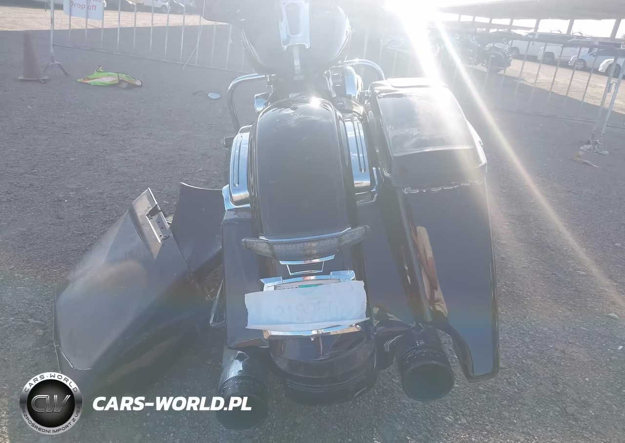 2014 Harley-Davidson Flhxs Street Glide Special VIN:1HD1KRM36EB675465 - 6