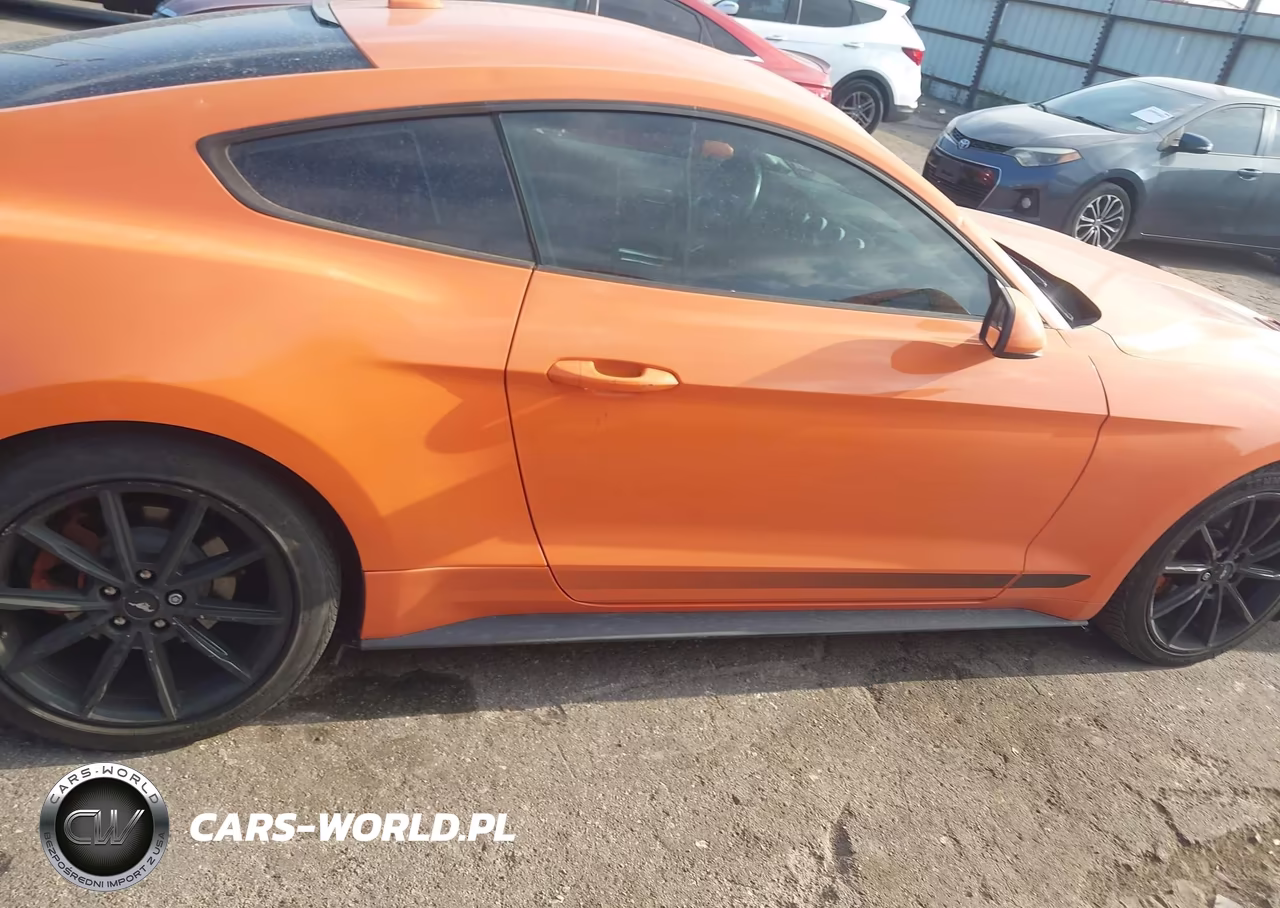 2020 Ford Mustang Ecoboost Fastback VIN:1FA6P8TH2L5172159 - 13