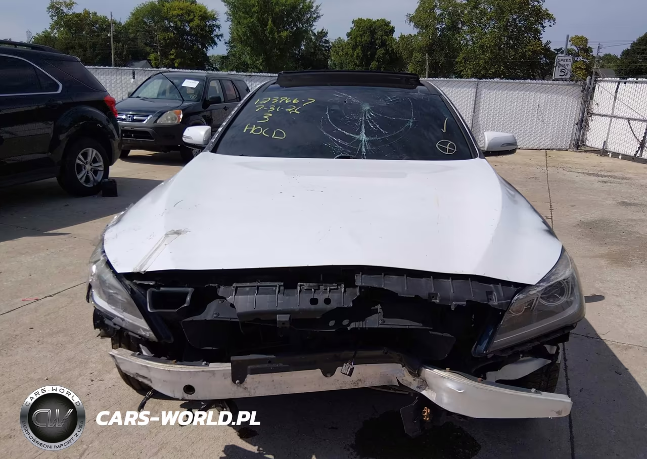 2015 Hyundai Genesis 3.8 VIN:KMHGN4JE8FU064642 - 5