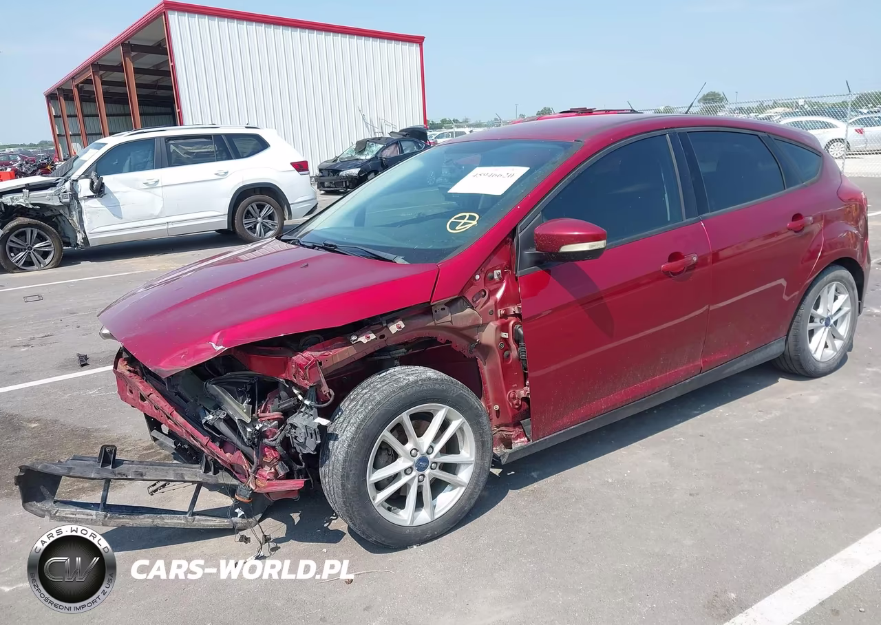 2016 Ford Focus Se VIN:1FADP3K29GL310143 - 2