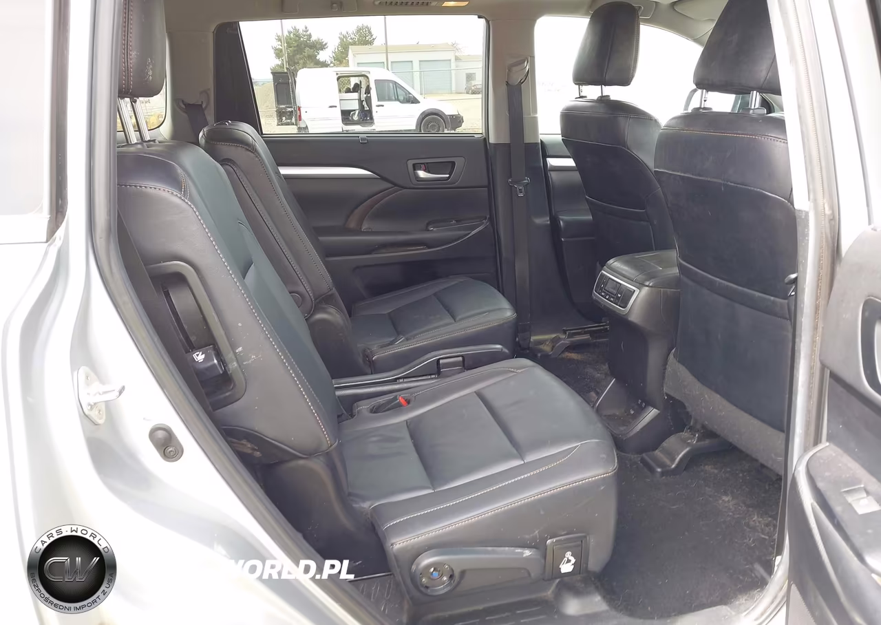 2019 Toyota Highlander Xle VIN:5TDJZRFH1KS581519 - 8