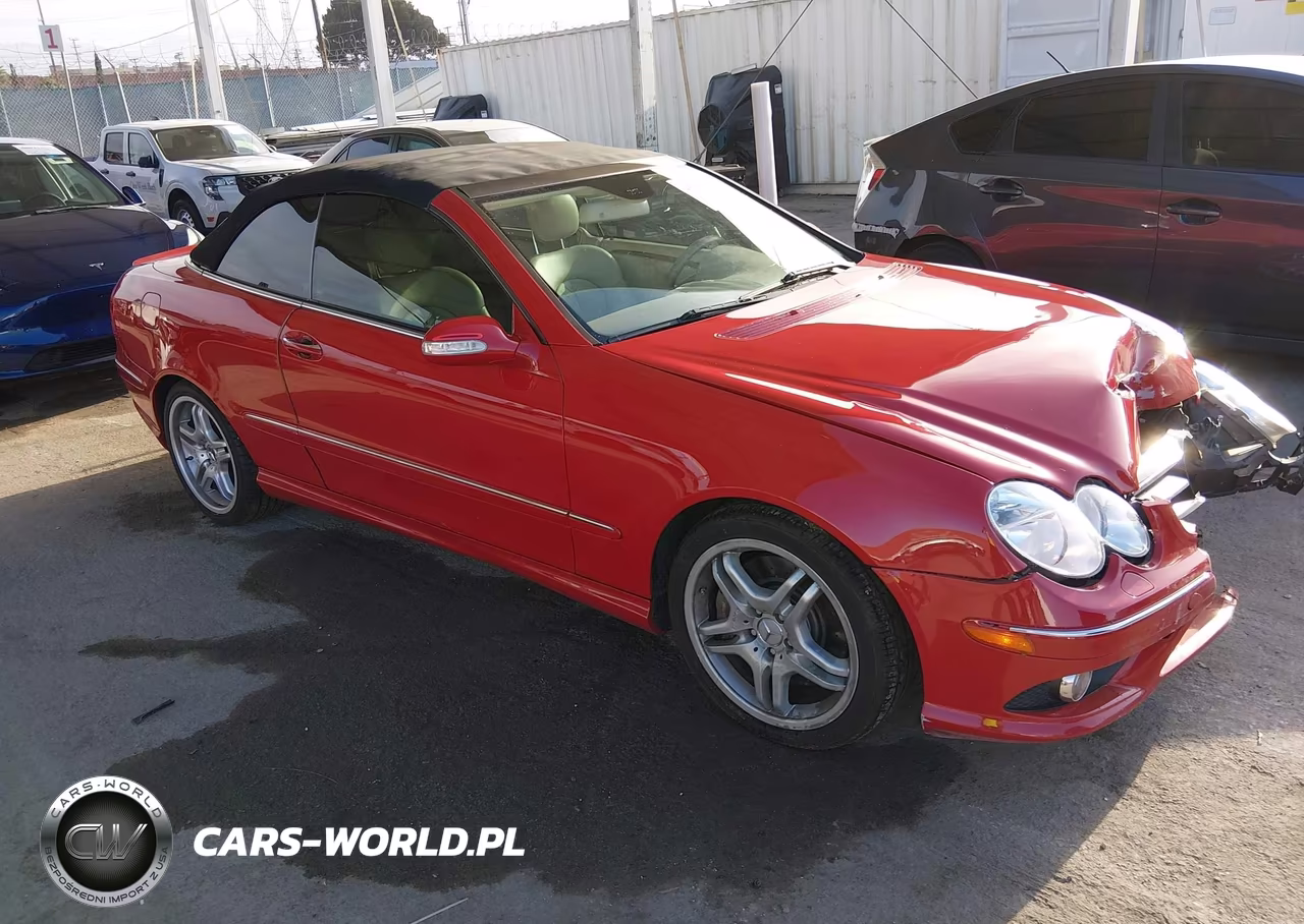 2008 Mercedes-Benz Clk 550 VIN:WDBTK72F78T095649 - 1
