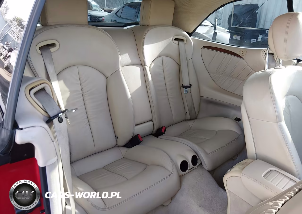 2008 Mercedes-Benz Clk 550 VIN:WDBTK72F78T095649 - 8