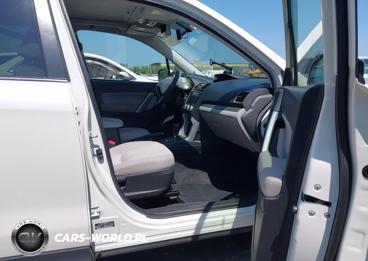 2017 Subaru Forester 2.5I Premium VIN:JF2SJAEC6HH428104 - 5