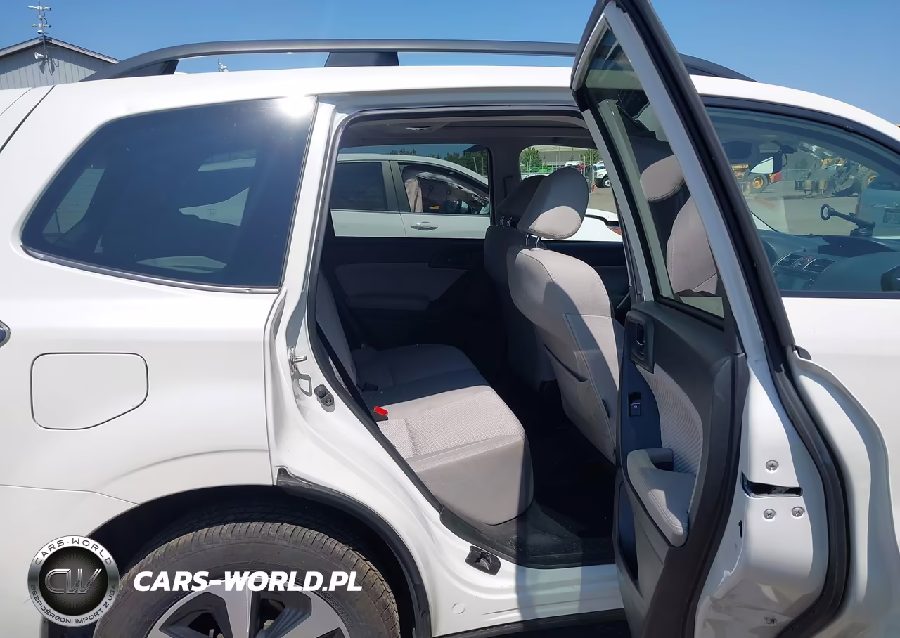 2017 Subaru Forester 2.5I Premium VIN:JF2SJAEC6HH428104 - 8