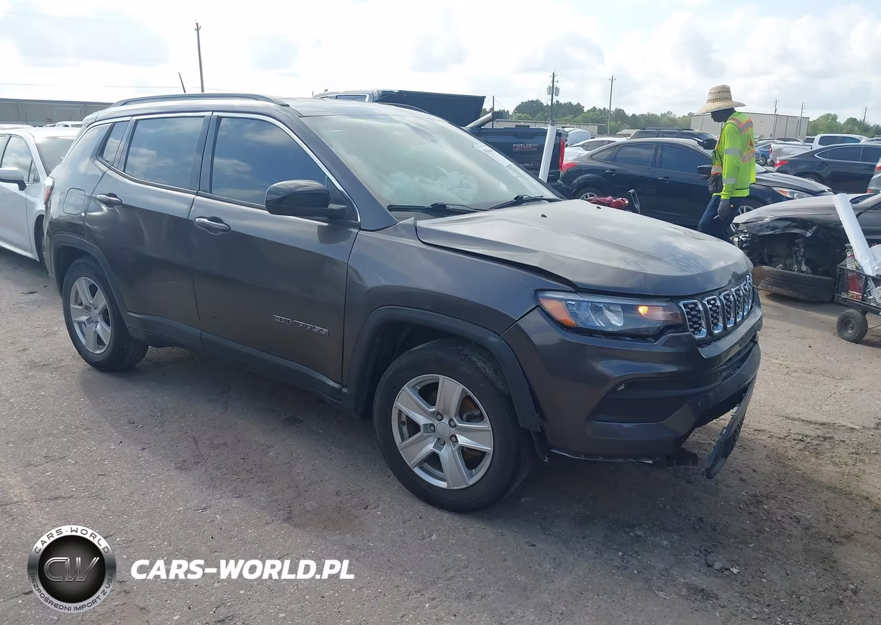 2022 Jeep Compass Latitude Fwd
