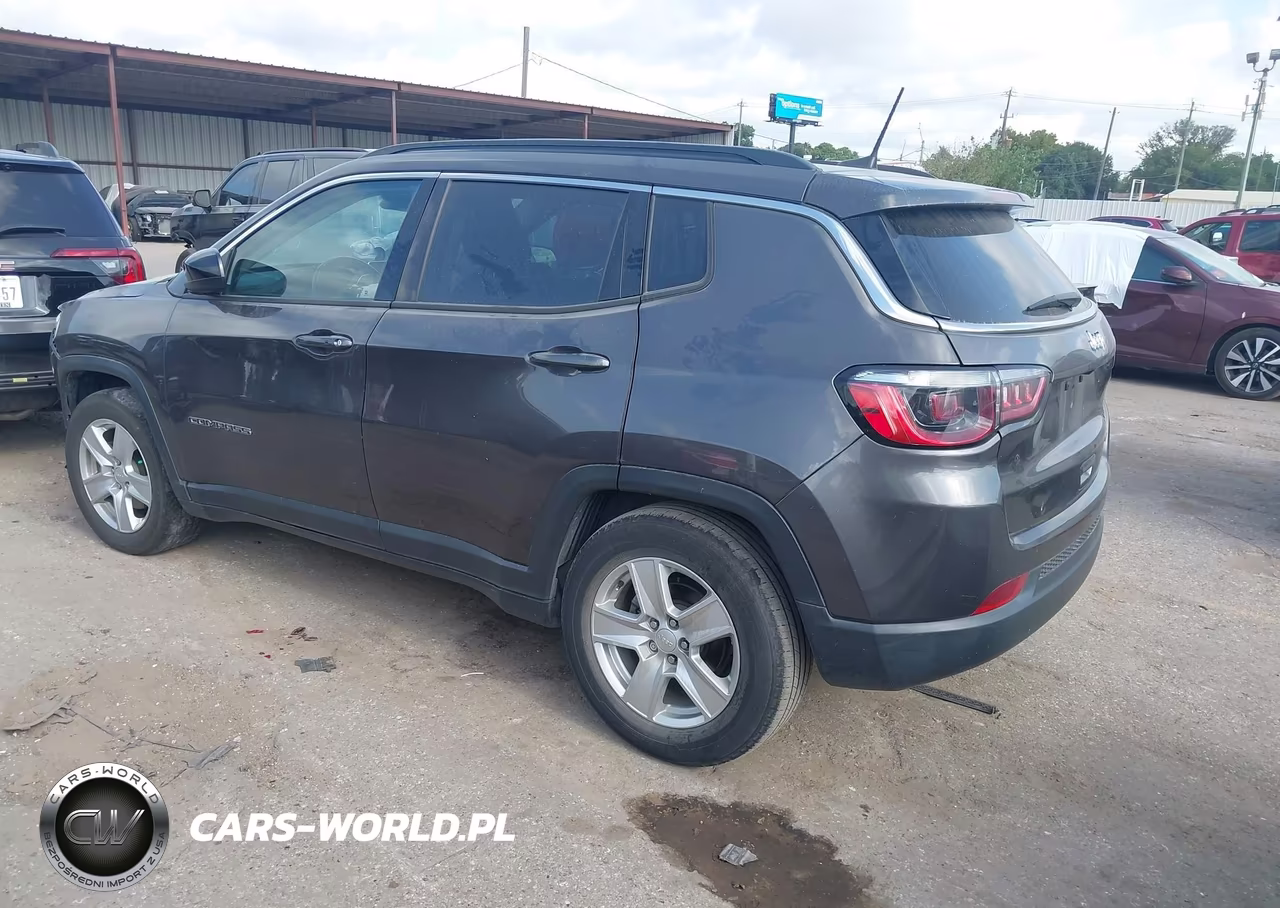2022 Jeep Compass Latitude Fwd VIN:3C4NJCBBXNT103410 - 3
