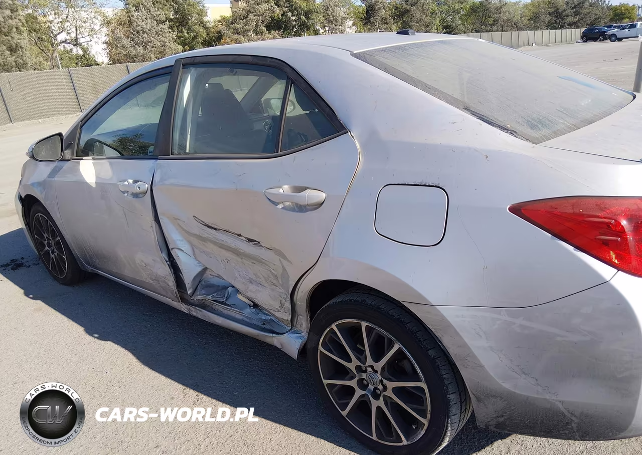 2017 Toyota Corolla Se Special Edition VIN:5YFBURHEXHP612953 - 17