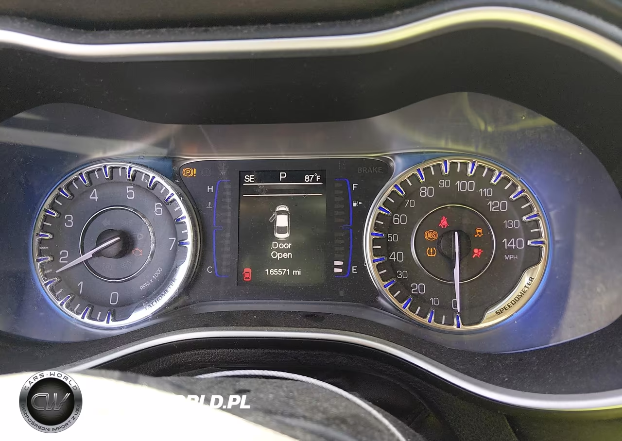 2015 Chrysler 200 Limited VIN:1C3CCCAB8FN600707 - 7