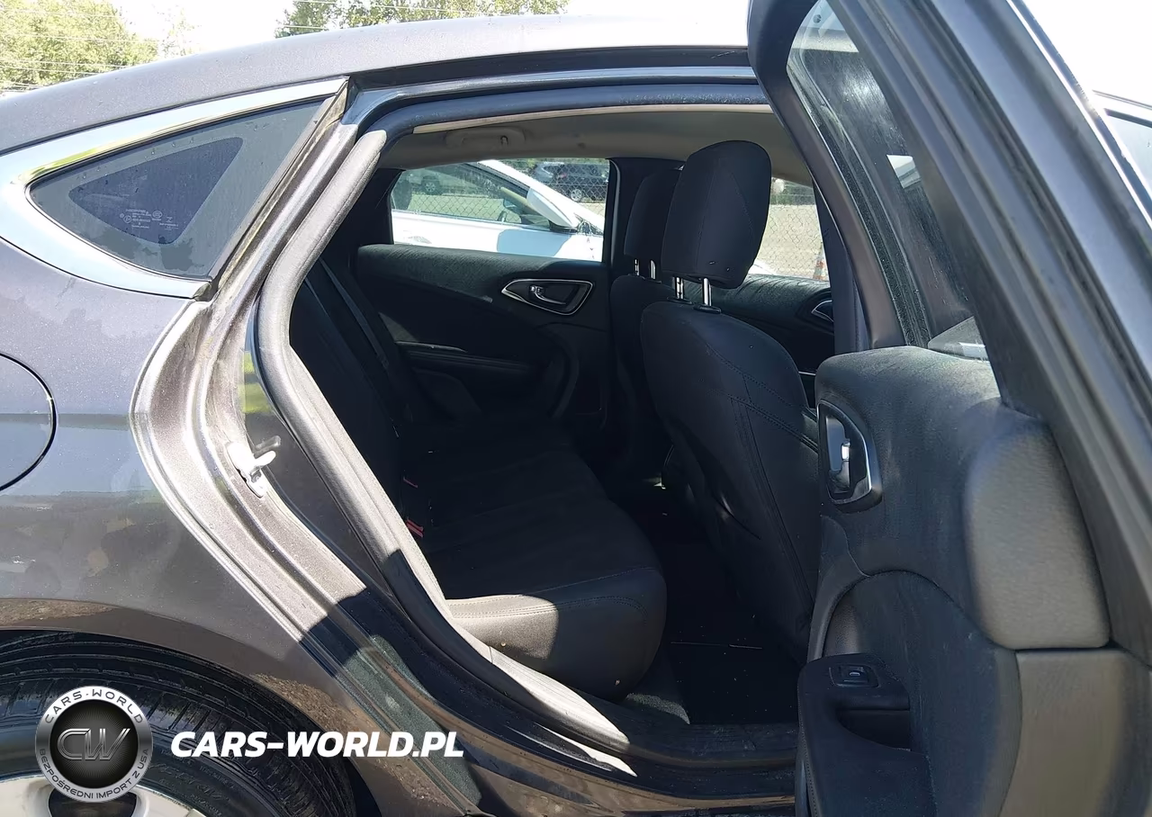 2015 Chrysler 200 Limited VIN:1C3CCCAB8FN600707 - 8