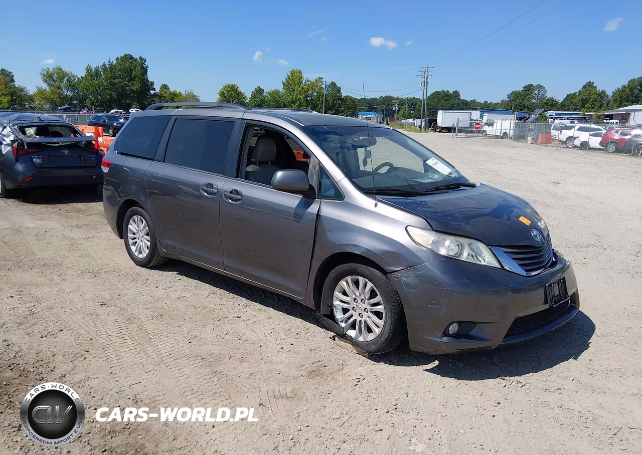 2011 Toyota Sienna Xle V6