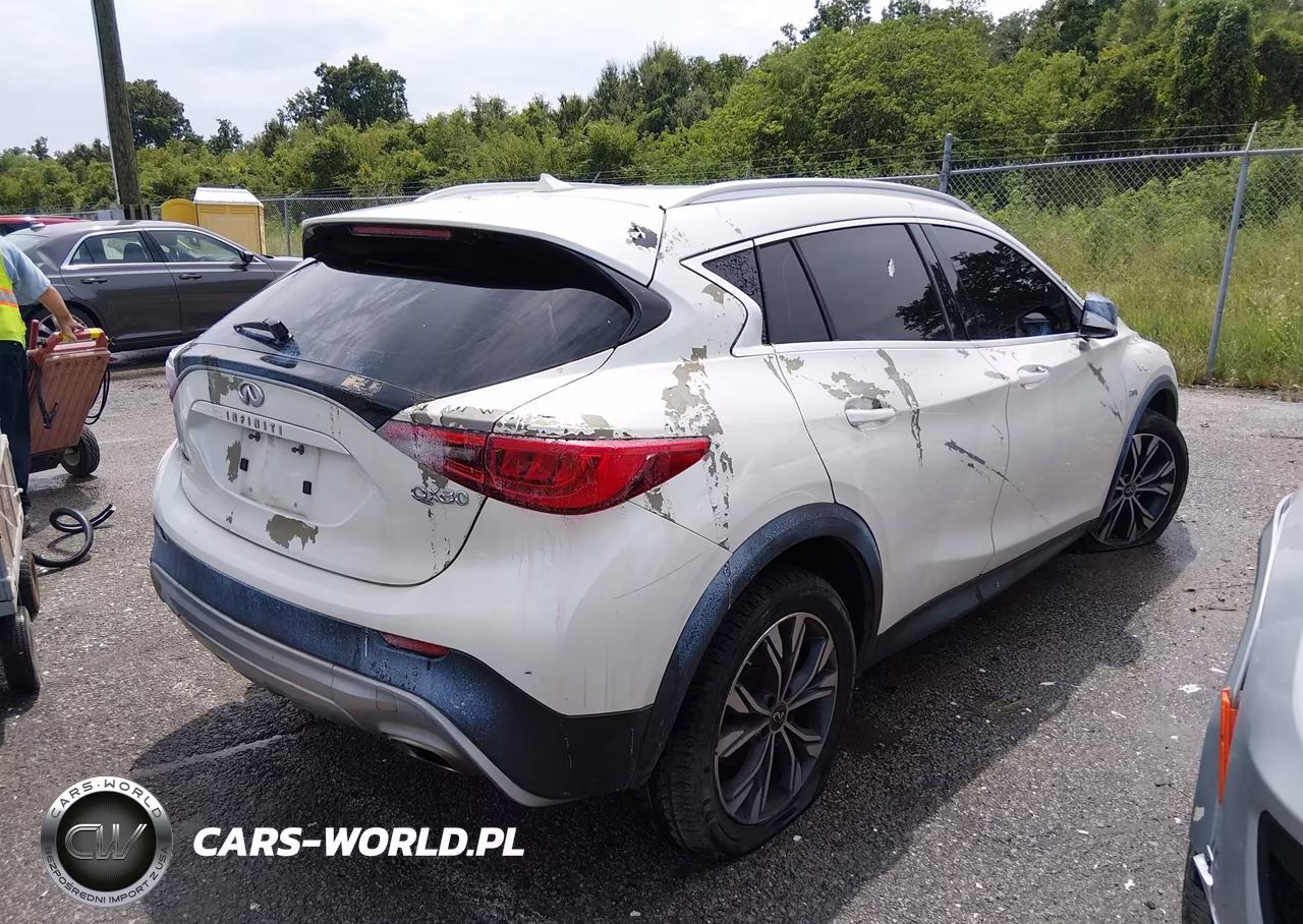 2018 Infiniti Qx30 Luxury VIN:SJKCH5CR7JA048522 - 4
