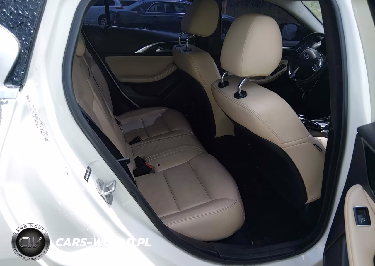 2018 Infiniti Qx30 Luxury VIN:SJKCH5CR7JA048522 - 8
