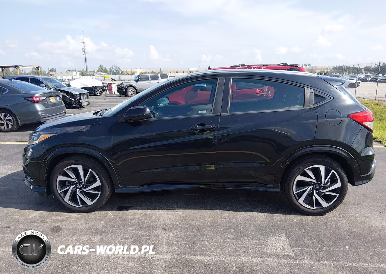 2019 Honda Hr-V Sport VIN:3CZRU5H16KG705920 - 13