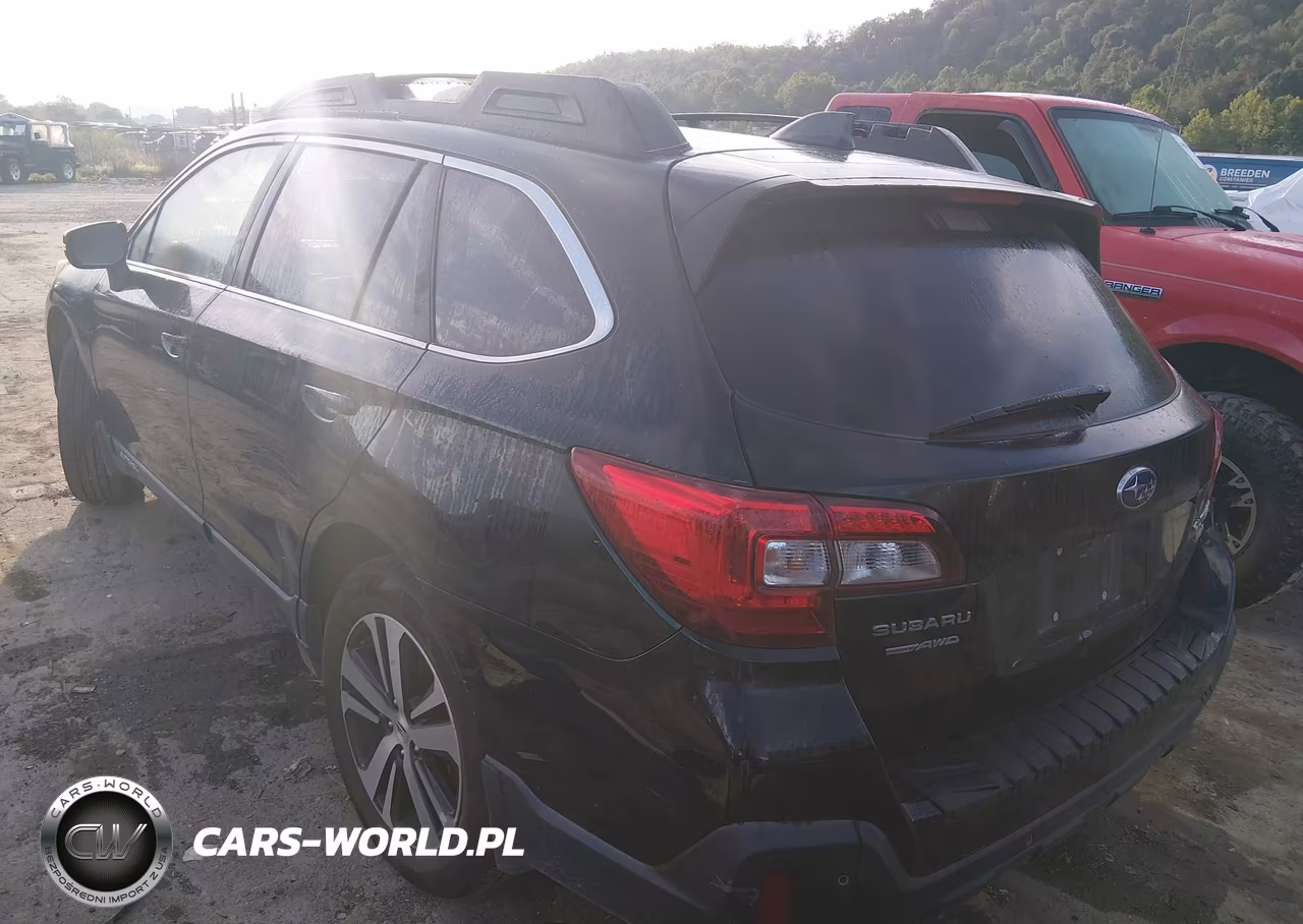 2018 Subaru Outback 3.6R Limited VIN:4S4BSENC9J3351097 - 3