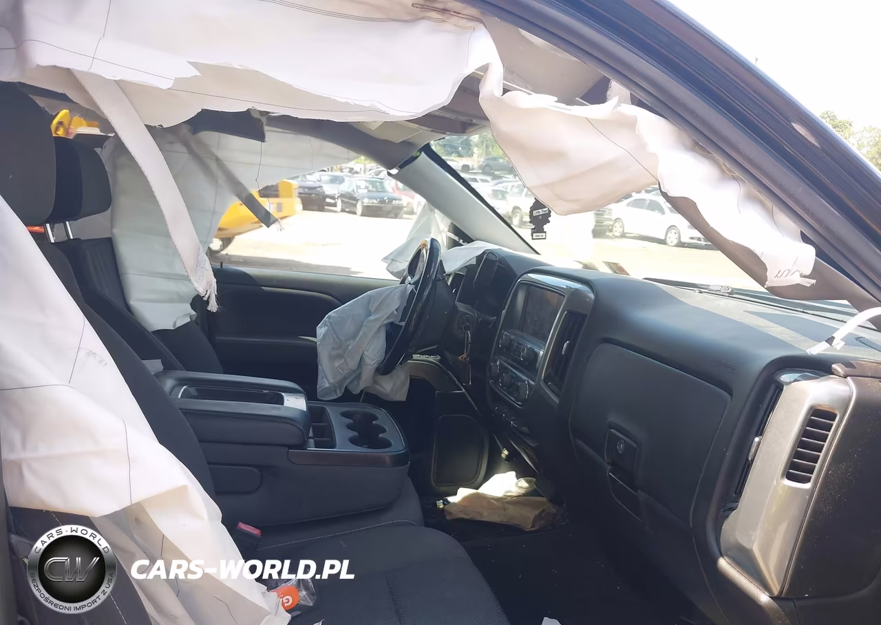 2018 Chevrolet Silverado 1500 1Lt VIN:2GCVKREC6J1104666 - 5