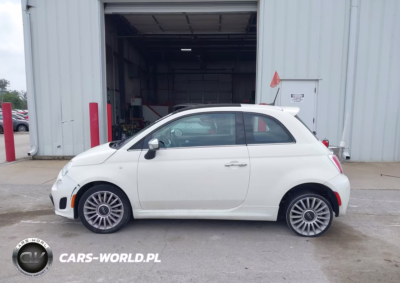 2018 Fiat 500 Lounge VIN:3C3CFFCH7JT352131 - 14