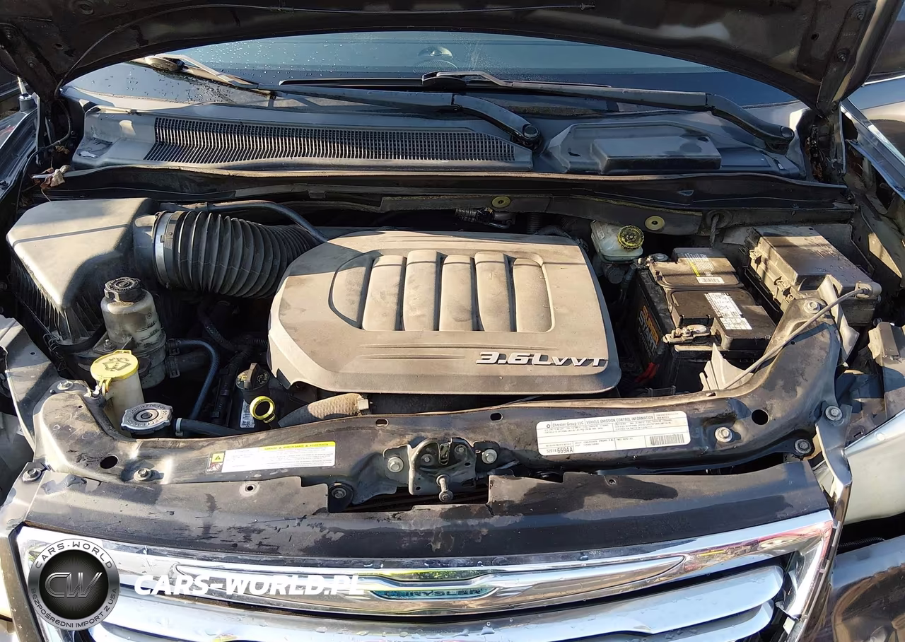 2012 Chrysler Town & Country Touring VIN:2C4RC1BG6CR306239 - 10