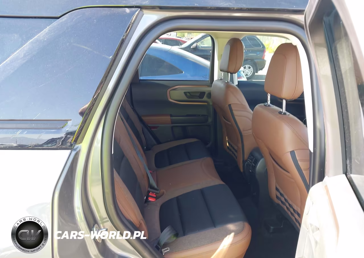 2025 Ford Bronco Sport Outer Banks VIN:3FMCR9CN0SRF57889 - 8