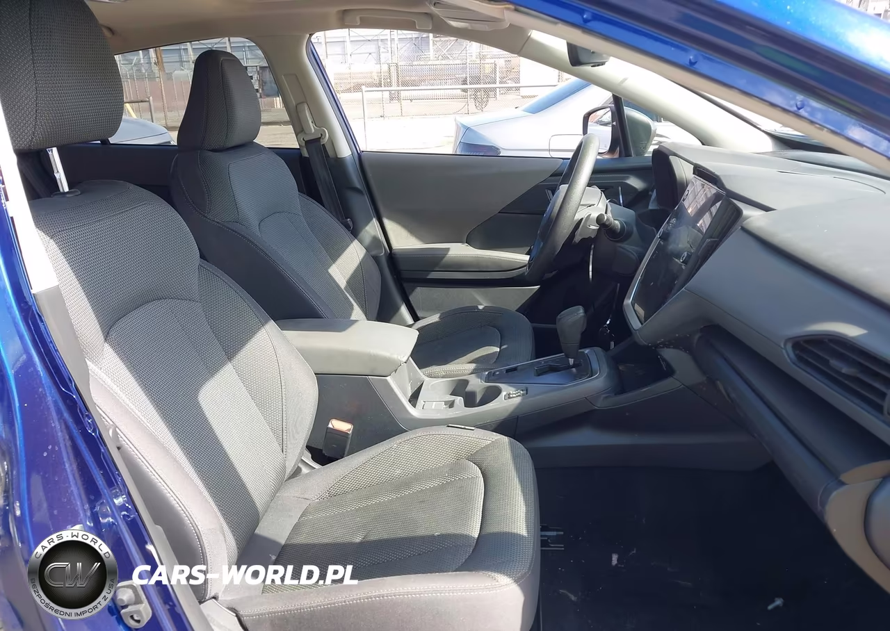 2024 Subaru Crosstrek Premium VIN:JF2GUADC3R8917852 - 5