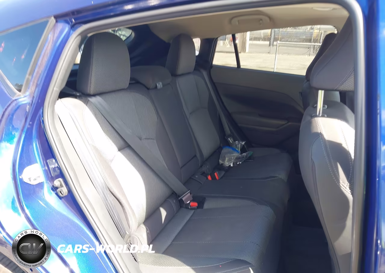 2024 Subaru Crosstrek Premium VIN:JF2GUADC3R8917852 - 8