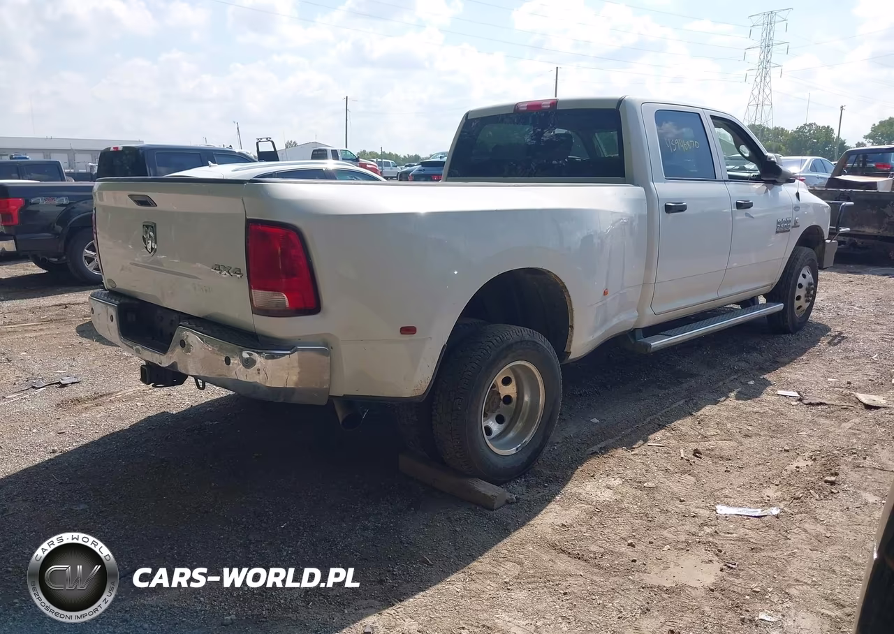 2018 Ram 3500 Tradesman 4X4 8' Box VIN:3C63RRGL6JG299411 - 4
