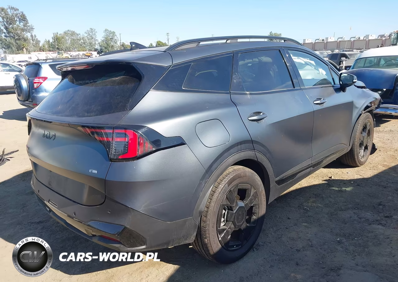 2026 Kia Sportage Plug-In Hybrid X-Line VIN:KNDPYDDH3T7303638 - 4
