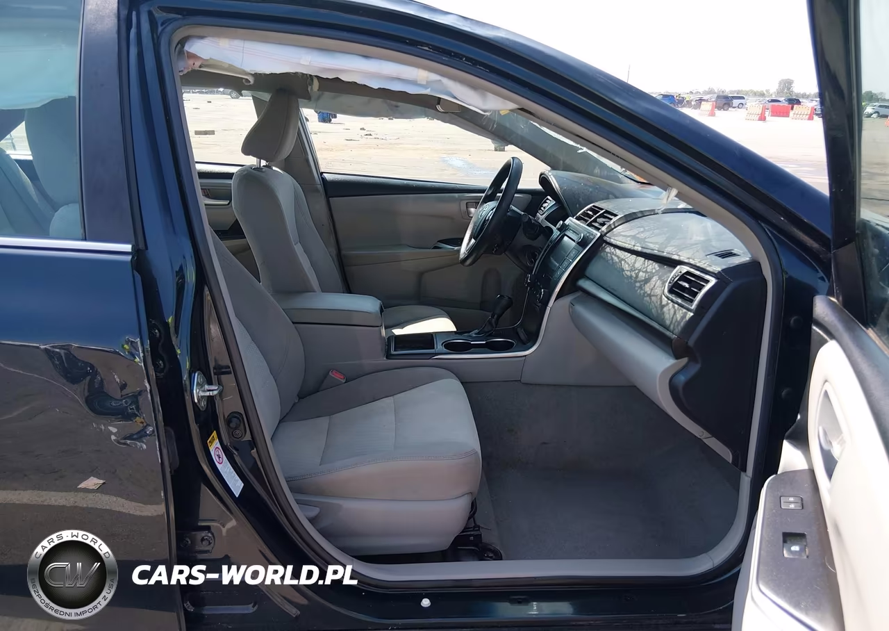 2017 Toyota Camry Le VIN:4T1BF1FKXHU385928 - 5
