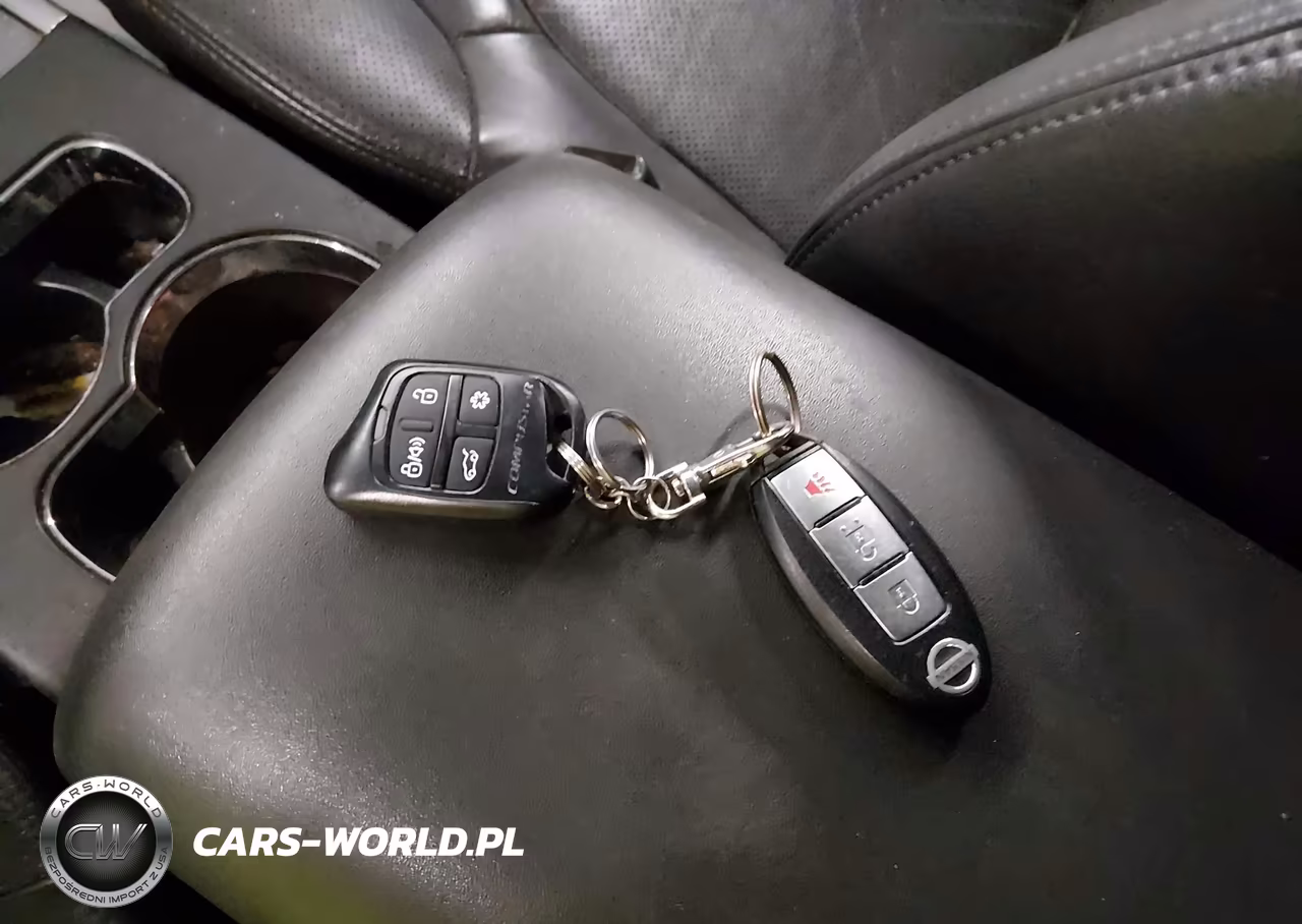 2012 Nissan Pathfinder Silver VIN:5N1AR1NB8CC627795 - 11