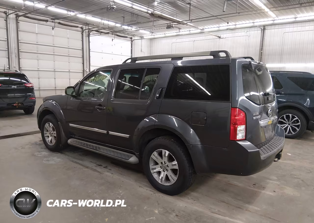 2012 Nissan Pathfinder Silver VIN:5N1AR1NB8CC627795 - 3
