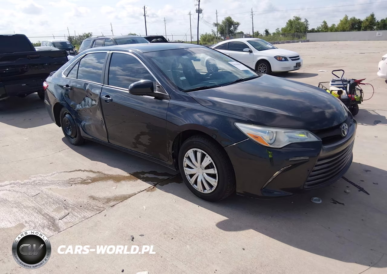 2016 Toyota Camry Le VIN:4T4BF1FK2GR575159 - 1