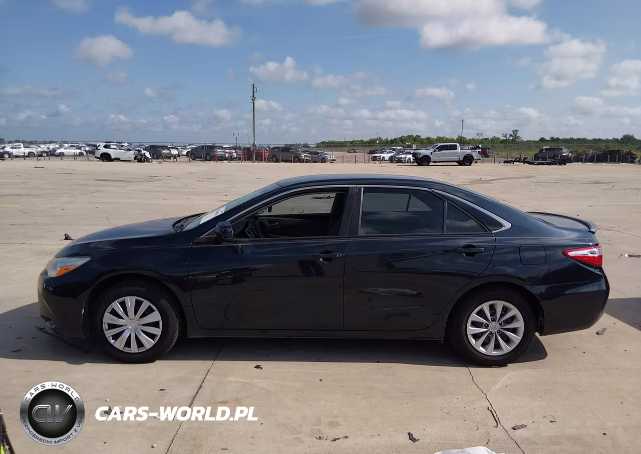 2016 Toyota Camry Le VIN:4T4BF1FK2GR575159 - 14