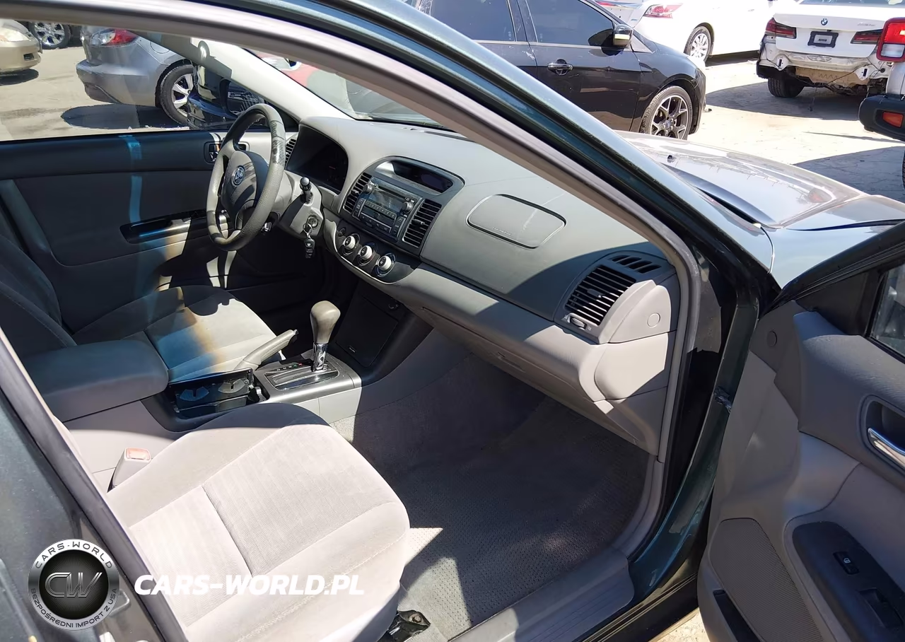 2005 Toyota Camry Le VIN:4T1BE32K35U419403 - 5