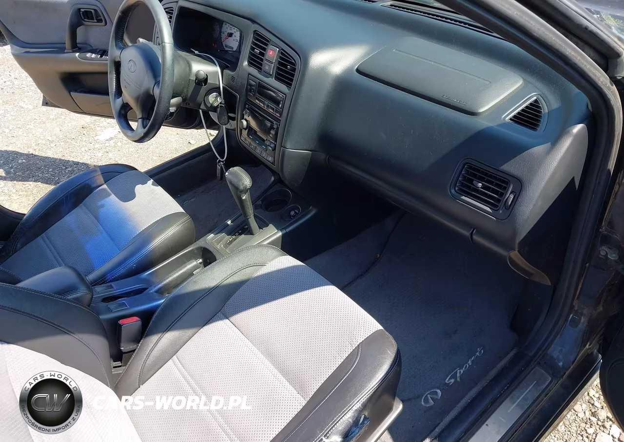 2002 Infiniti G20 Luxury VIN:JNKCP11AX2T504769 - 5