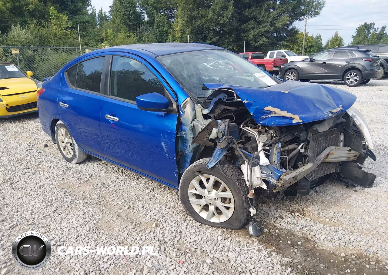 2015 Nissan Versa 1.6 Sv