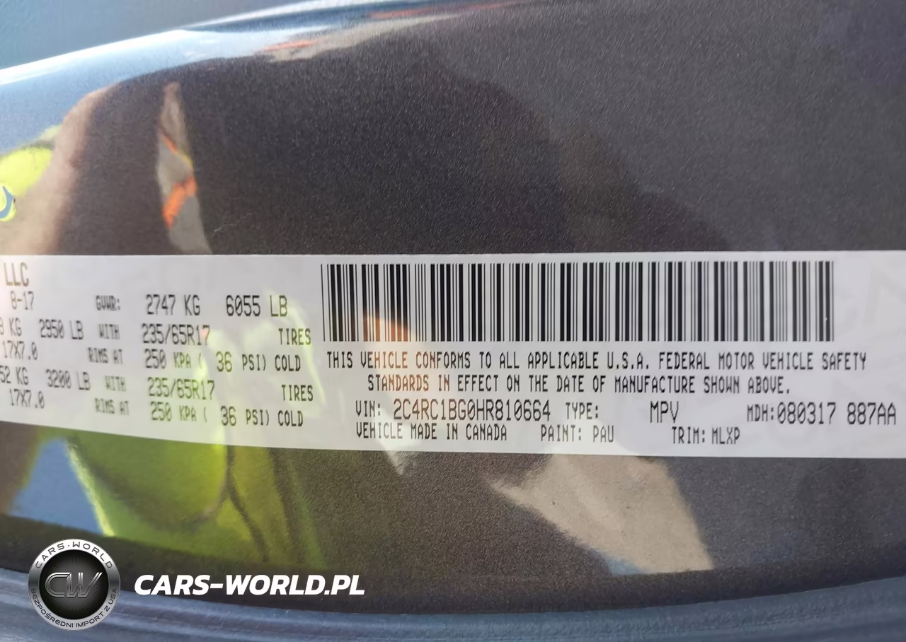 2017 Chrysler Pacifica Touring-L VIN:2C4RC1BG0HR810664 - 9