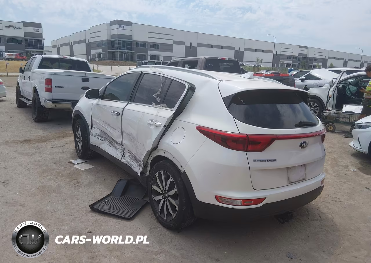 2019 Kia Sportage Ex VIN:KNDPN3AC8K7588945 - 3