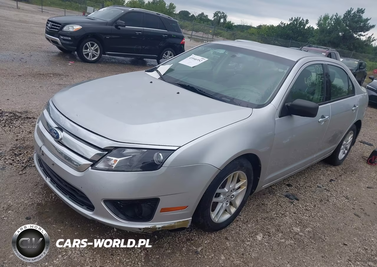 2011 Ford Fusion S VIN:3FAHP0GA7BR144053 - 2