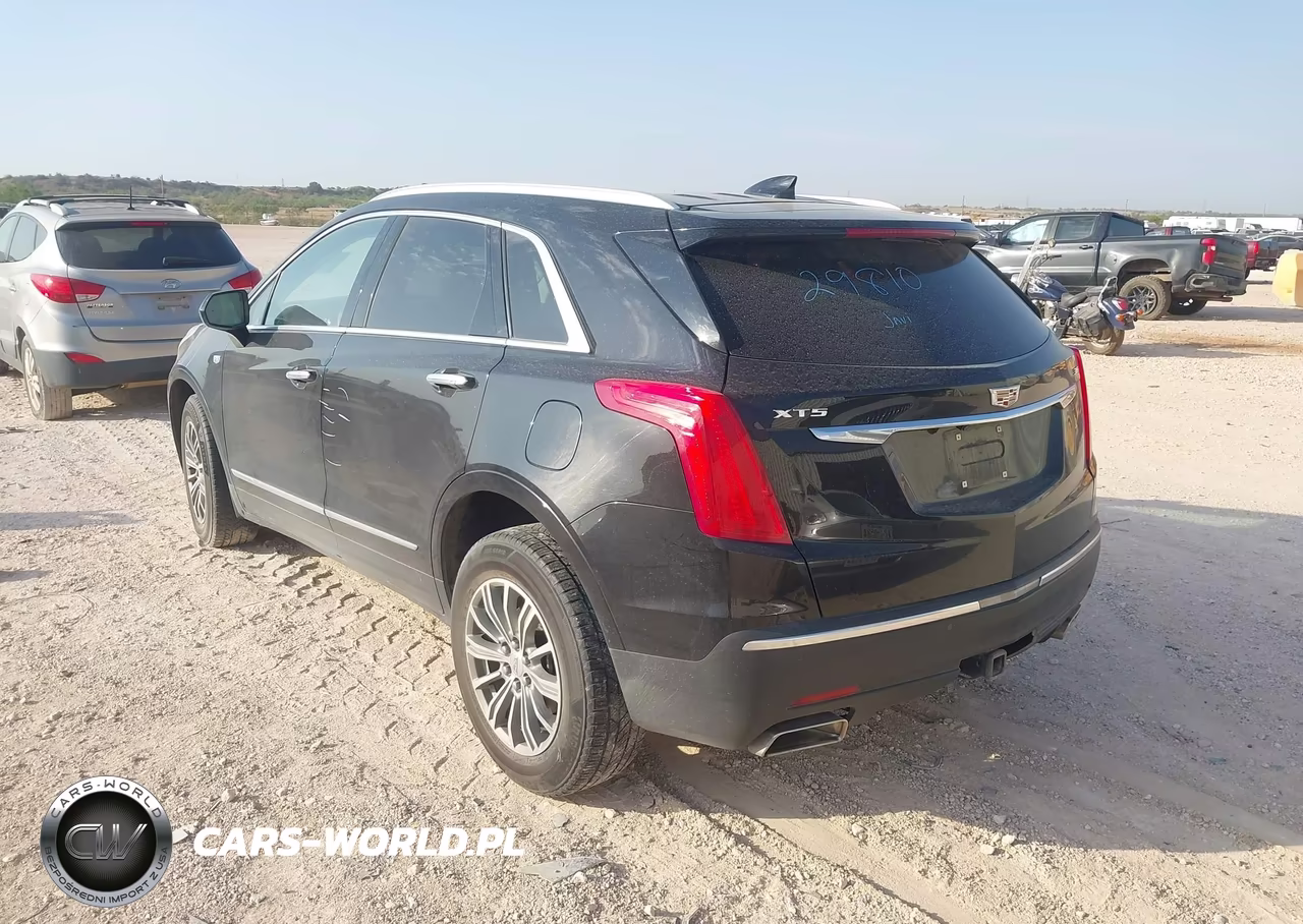 2018 Cadillac Xt5 Luxury VIN:1GYKNCRS1JZ102138 - 3