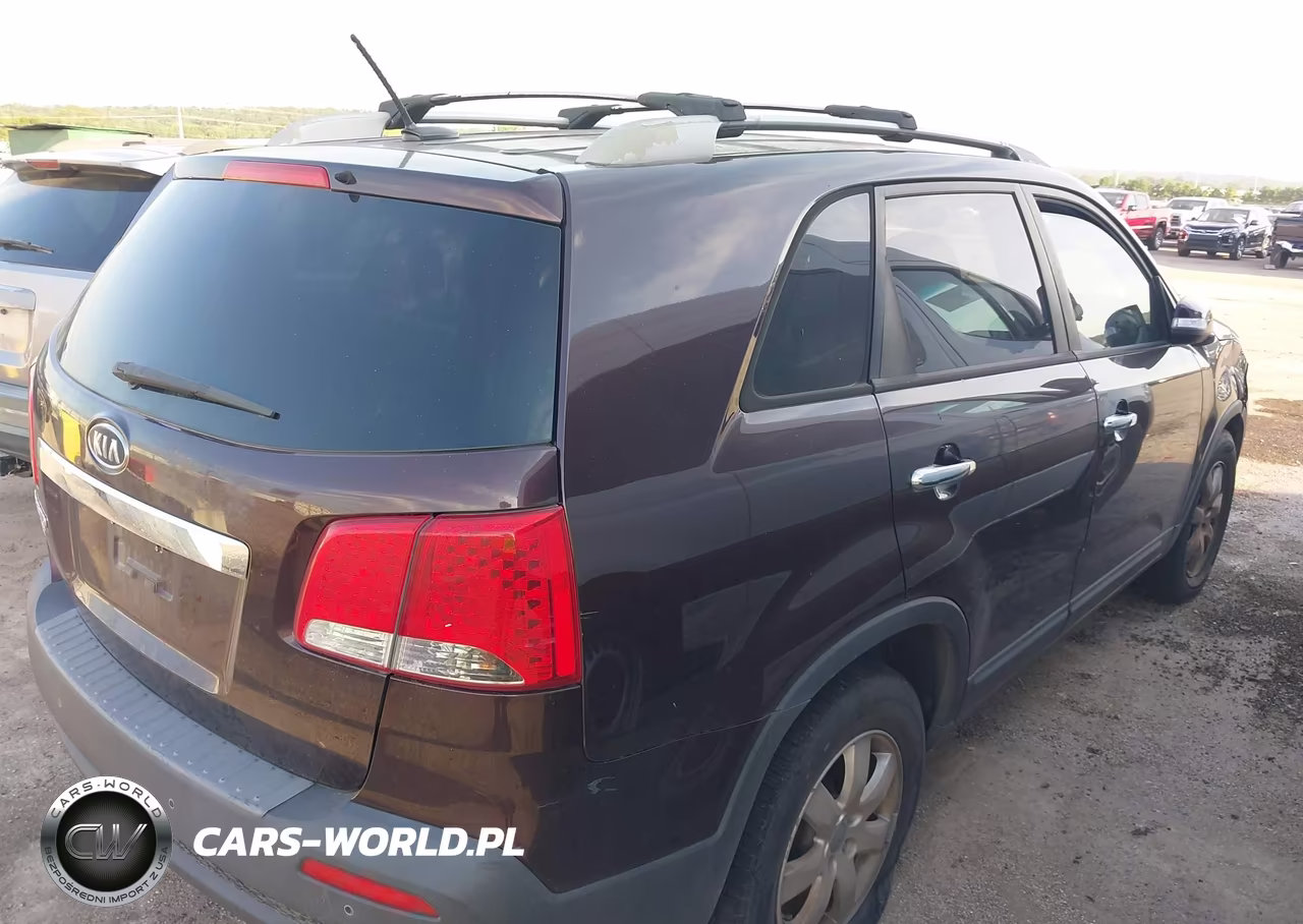2012 Kia Sorento Lx VIN:5XYKT3A60CG223223 - 4