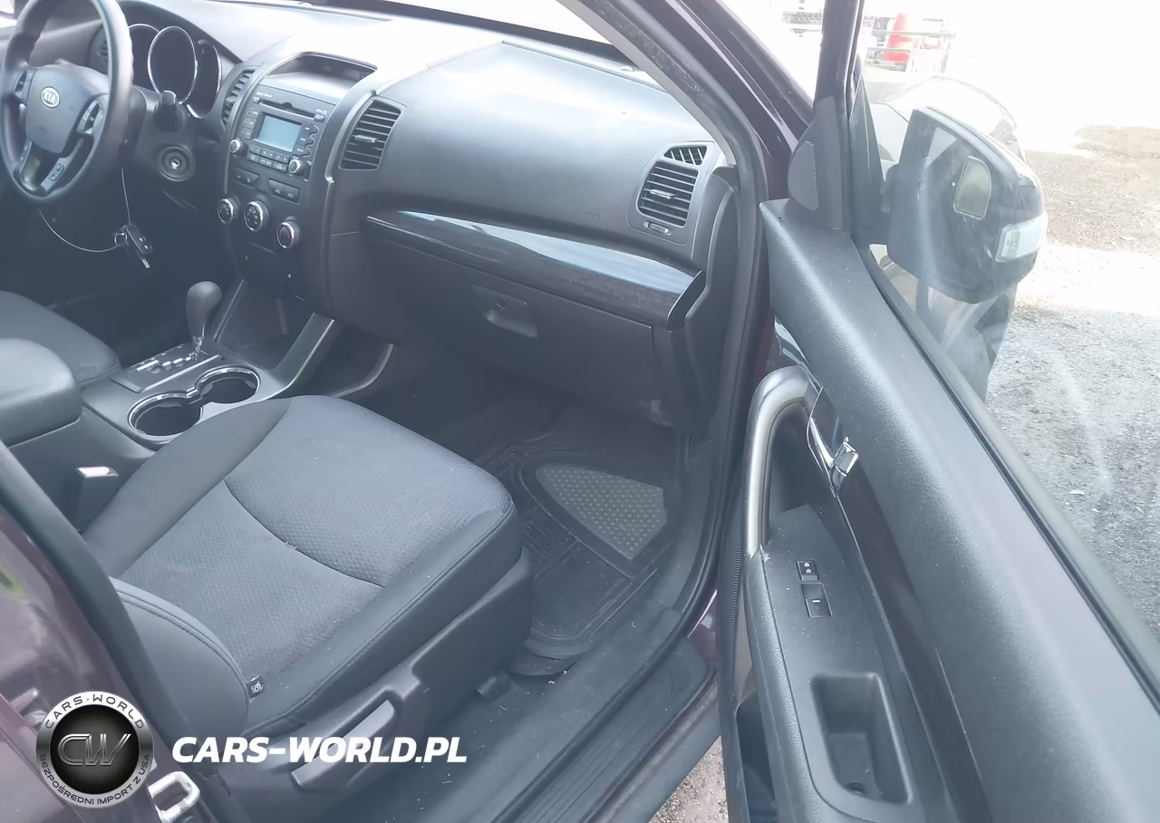 2012 Kia Sorento Lx VIN:5XYKT3A60CG223223 - 5