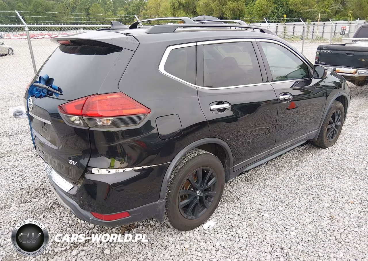 2017 Nissan Rogue Sv VIN:5N1AT2MT6HC829656 - 4