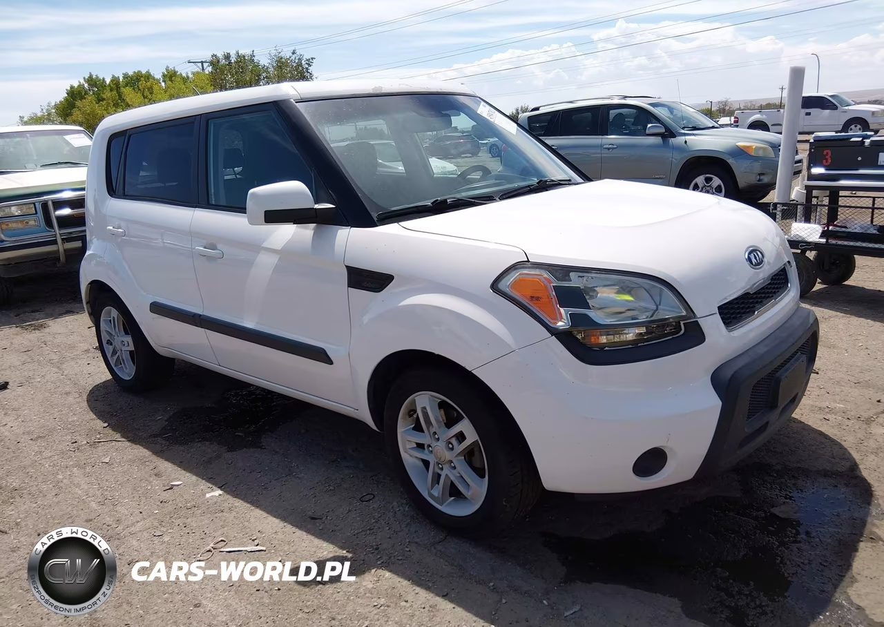 2011 Kia Soul +