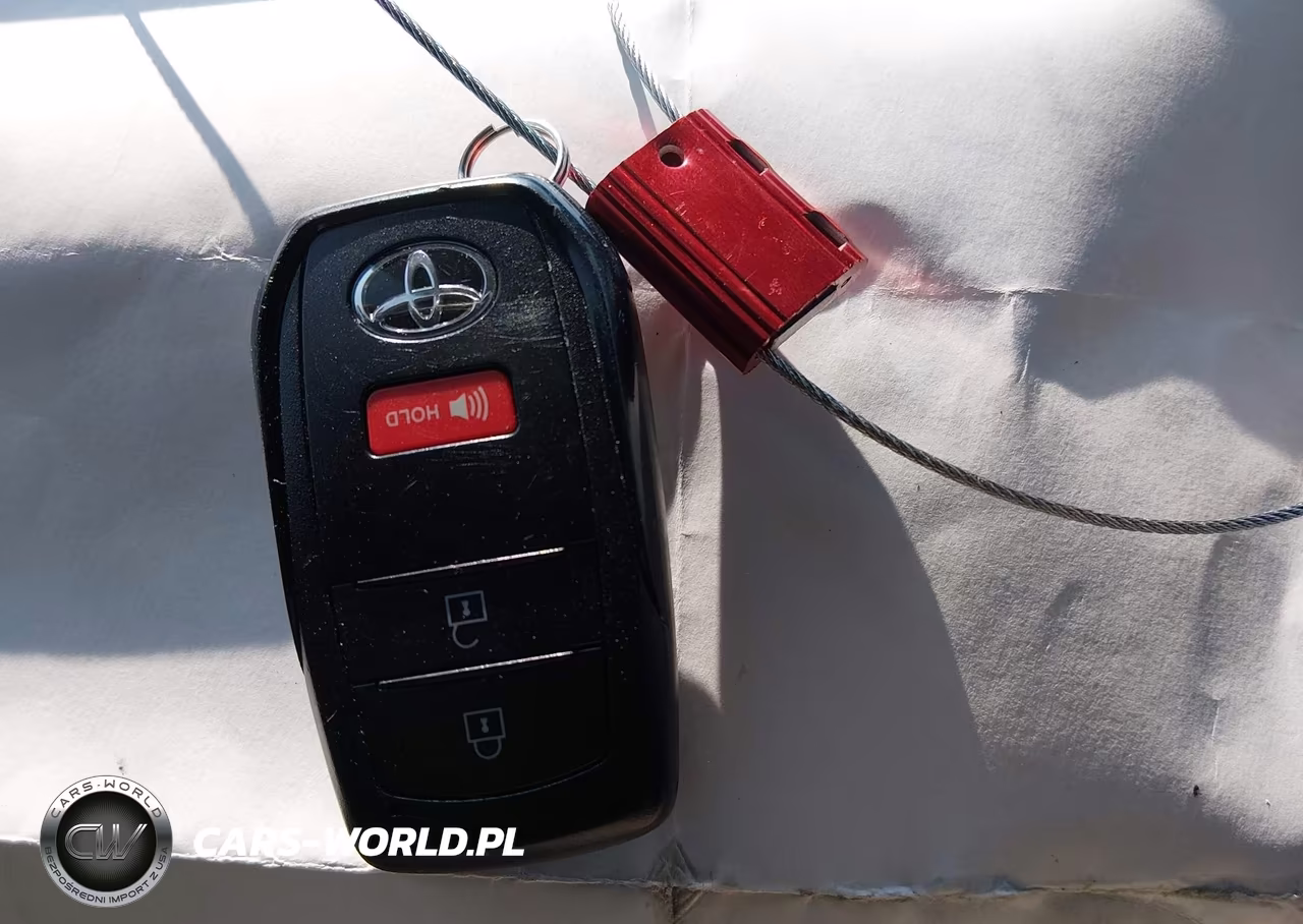 2023 Toyota Corolla Cross Le VIN:7MUCAAAG5PV056623 - 11