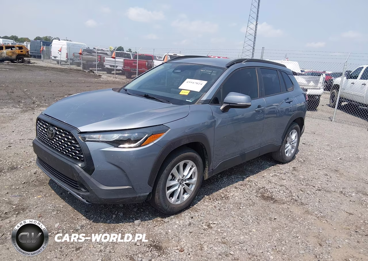 2023 Toyota Corolla Cross Le VIN:7MUCAAAG5PV056623 - 2