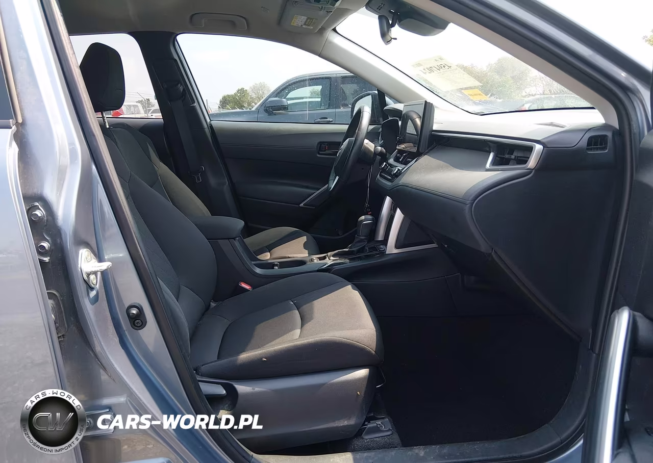 2023 Toyota Corolla Cross Le VIN:7MUCAAAG5PV056623 - 5