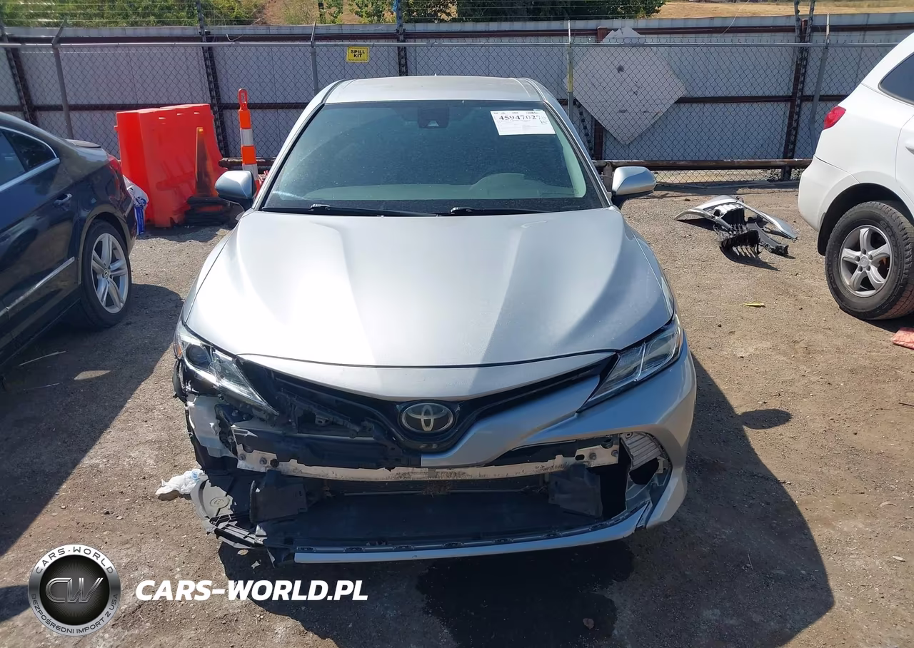 2019 Toyota Camry Le VIN:4T1B11HK7KU173927 - 13