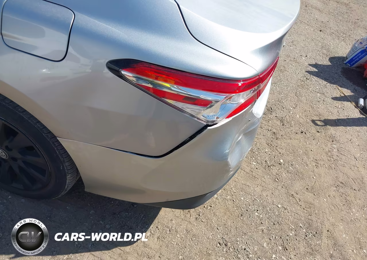 2019 Toyota Camry Le VIN:4T1B11HK7KU173927 - 6